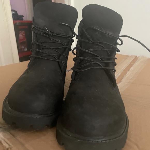 Black Timberland Boots - Picture 4 of 4
